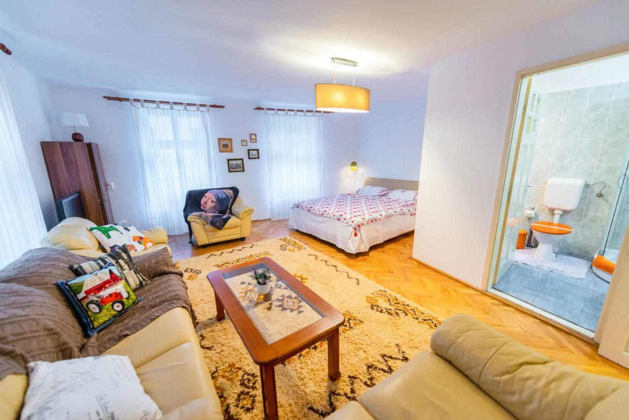 Apartmán Pine House Brašov Exteriér fotografie