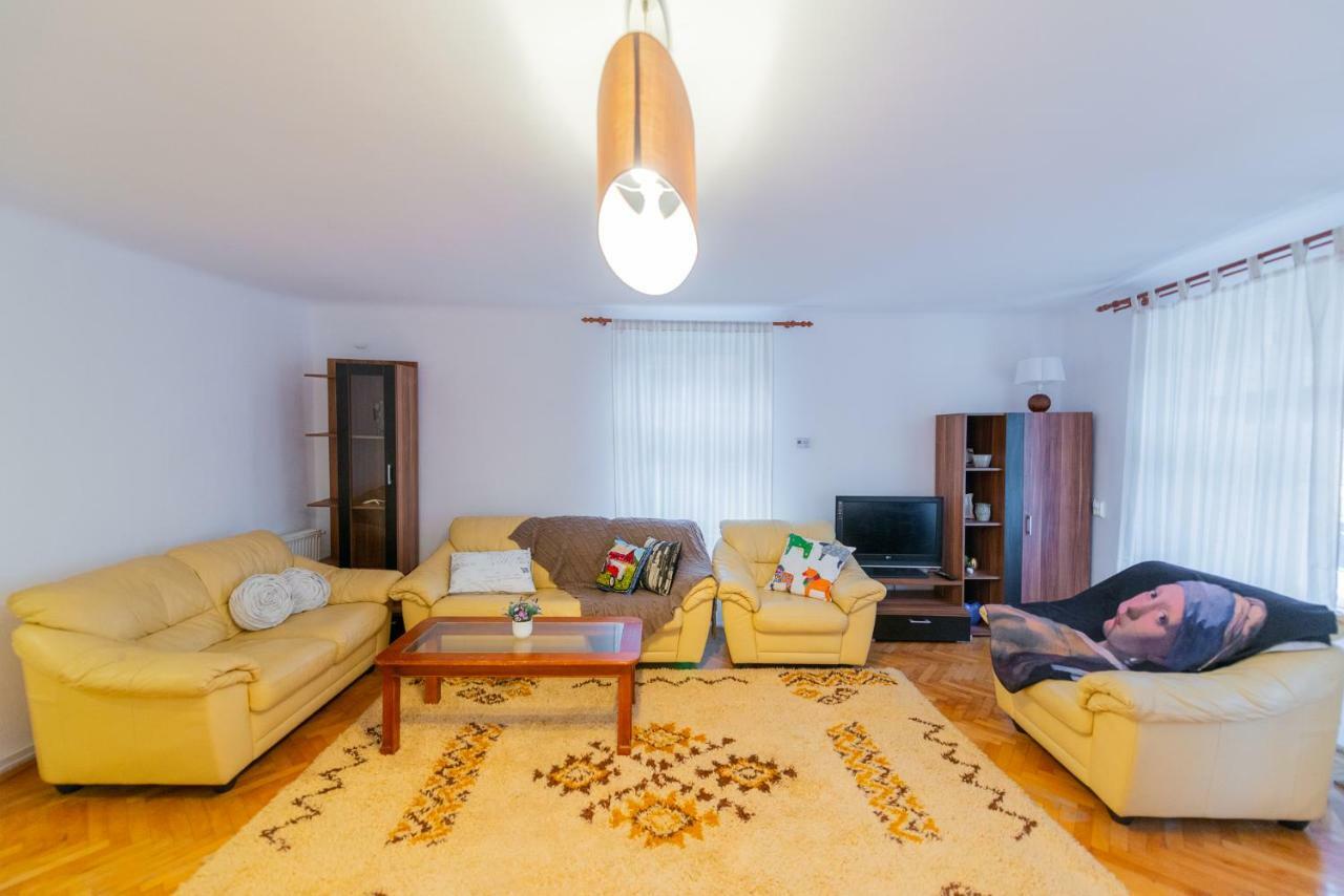 Apartmán Pine House Brašov Exteriér fotografie
